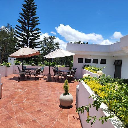 L'Aurora Inn Guatemala City Bagian luar foto